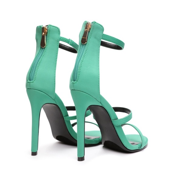 Green So Me Pumps 💚 - Picture 2 of 9